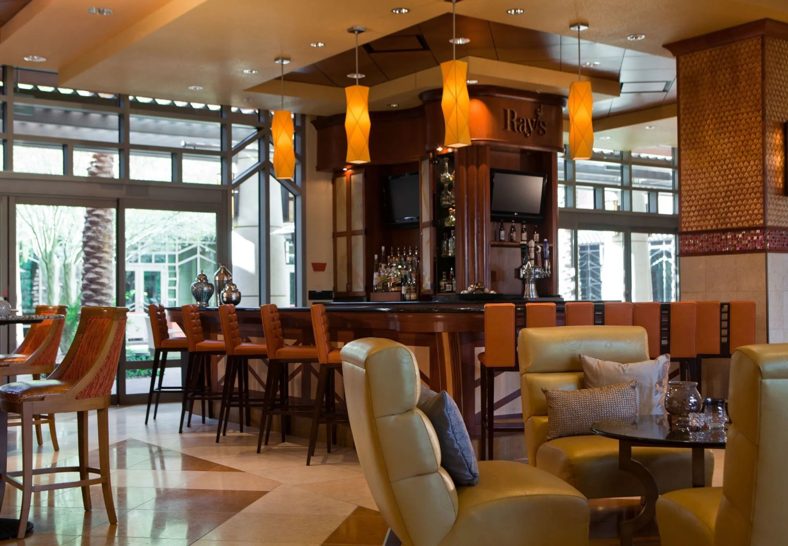 Renaissance® Phoenix Glendale Hotel & Conference Center