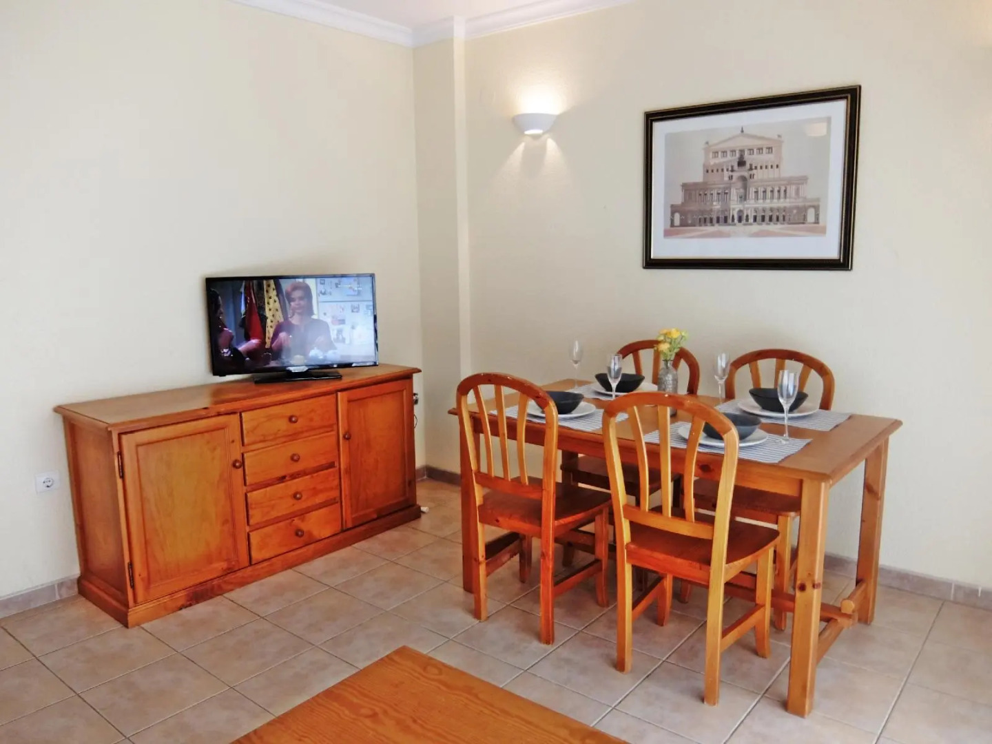 Los Juncos Apartamentos