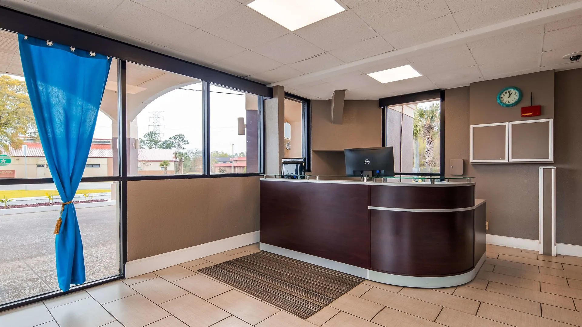 Regency inn and Suites