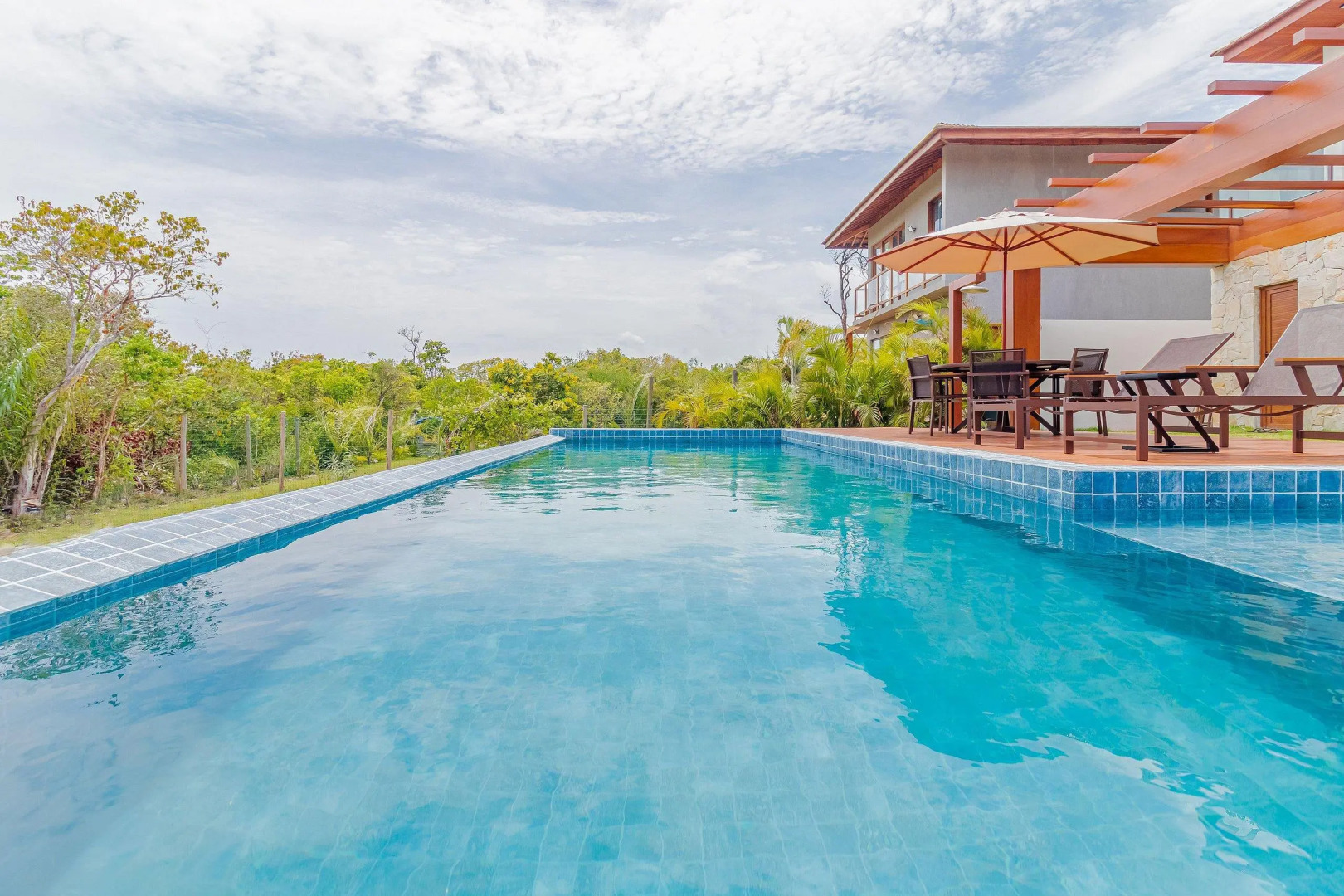 PF47 Excelente Casa 5 Suítes - Praia do Forte