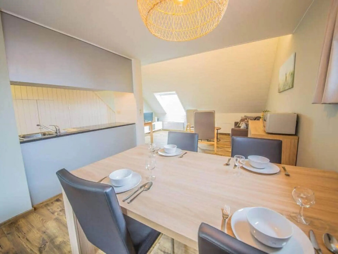 Holiday Home Chez Felix in Ny With Garden and Balcony