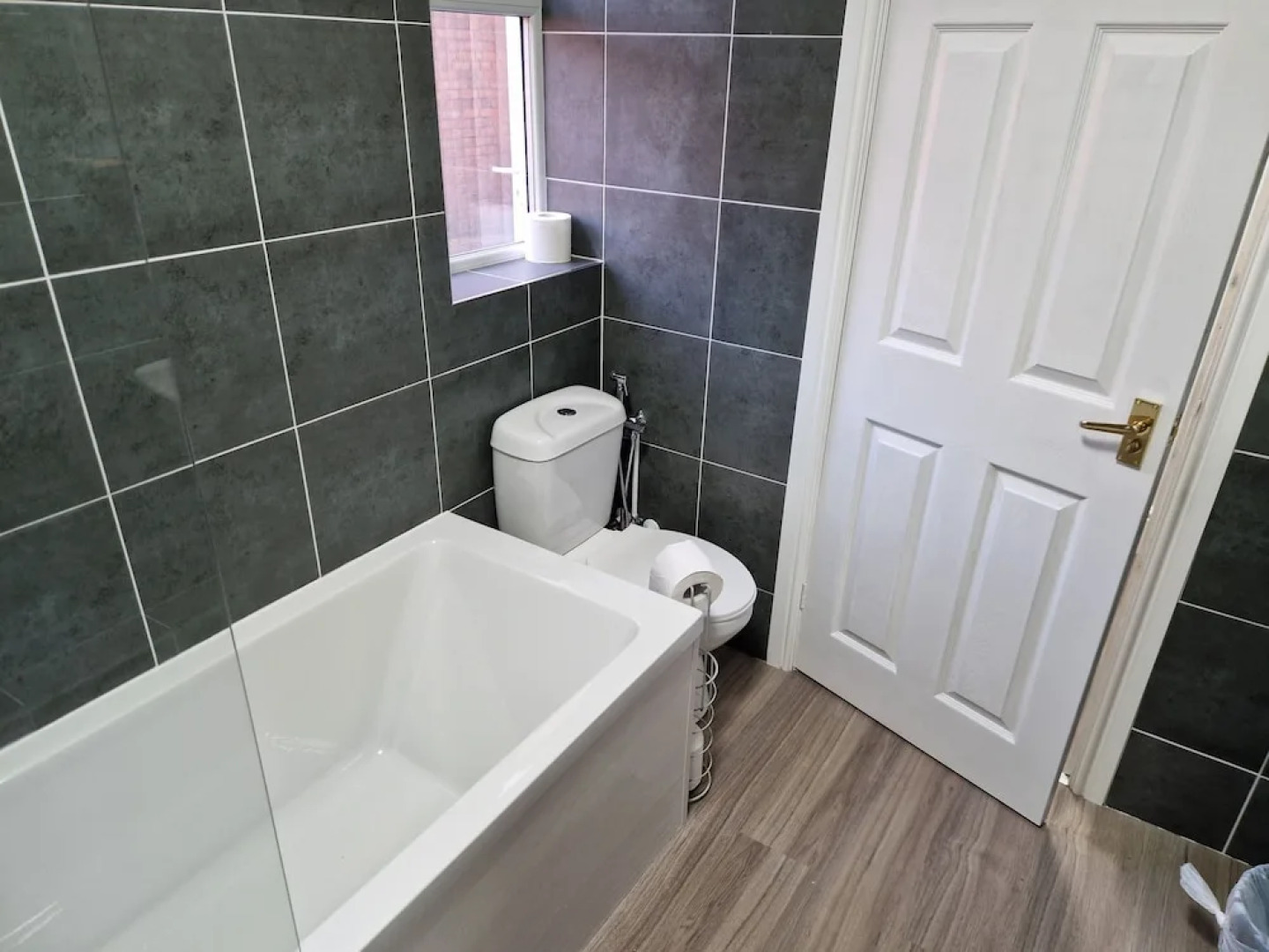 Birtley's Amethyst, 3 Bedroom Apt ,sleeps 6 Guest