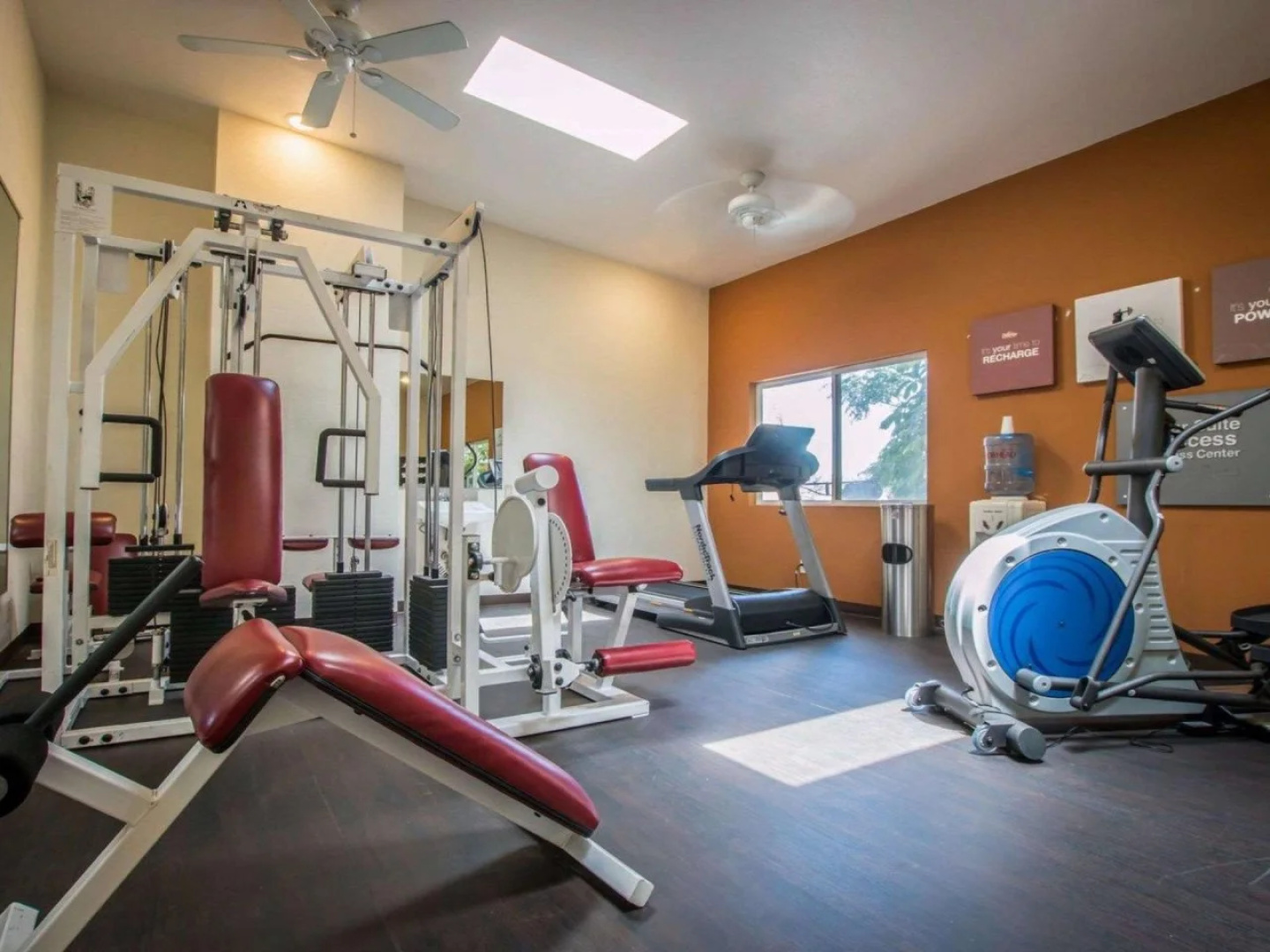 Comfort Inn & Suites Huntington Beach