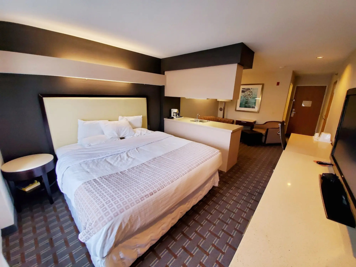 Americas Best Value Inn & Suites Racine