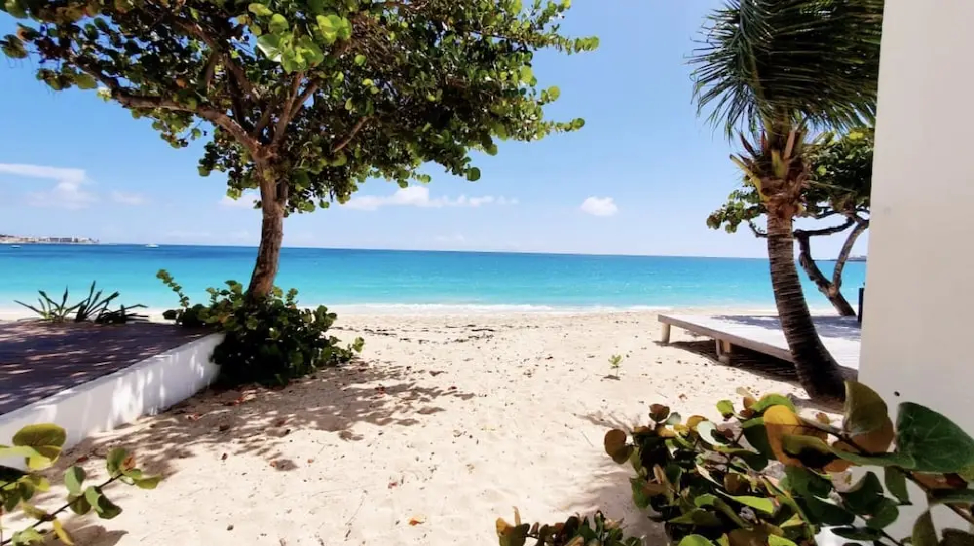 Coco's Beach House