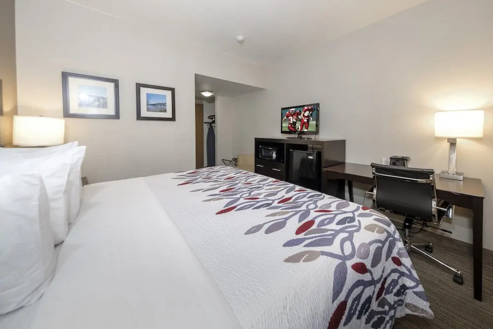 Days Inn Newburgh West Point/Stewart Intl Airport