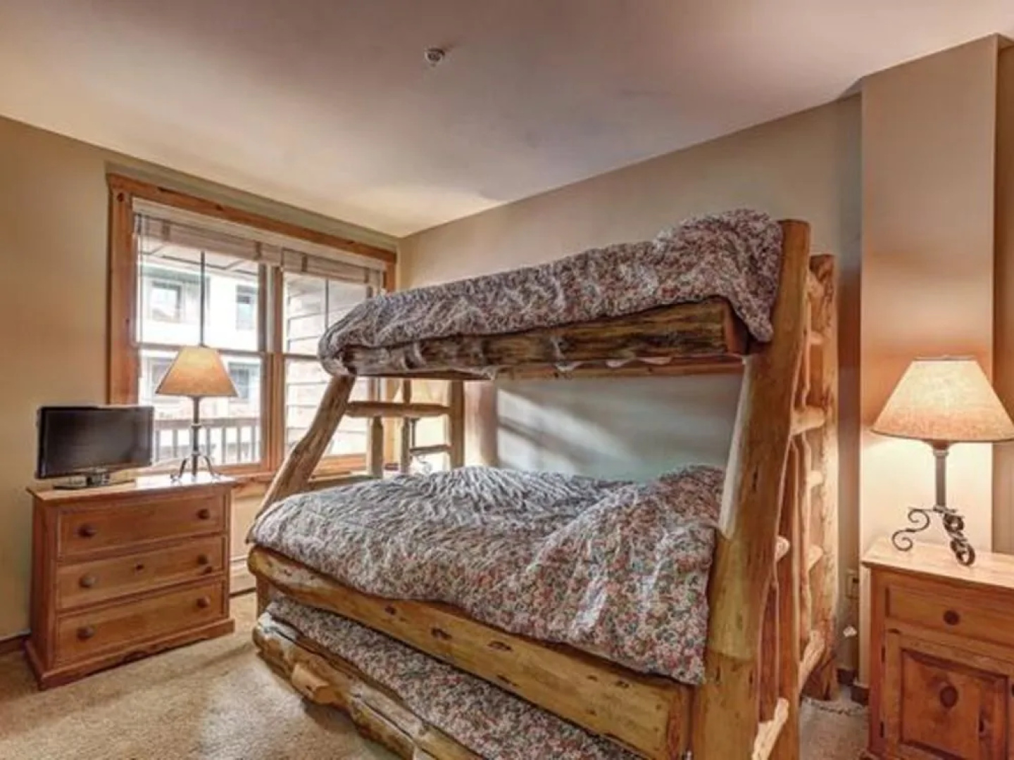 Buffalo Lodge by Summit County Mountain Retreats