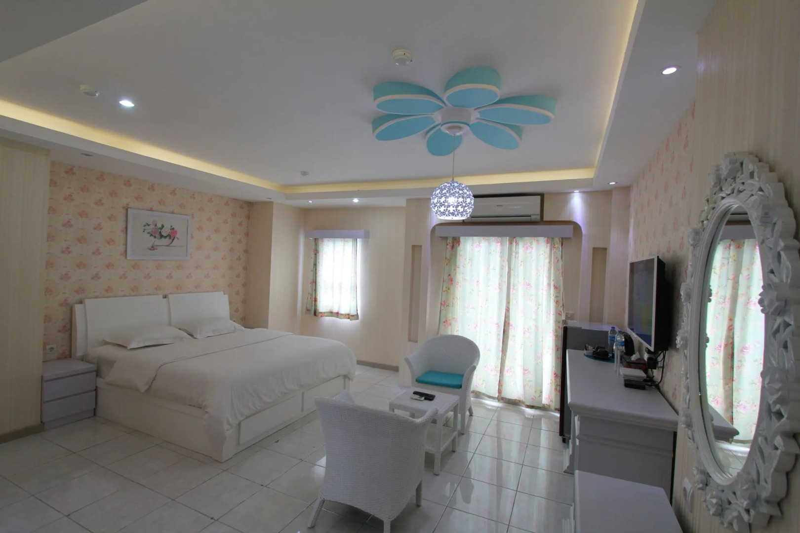 Fastrooms Bekasi Hotel