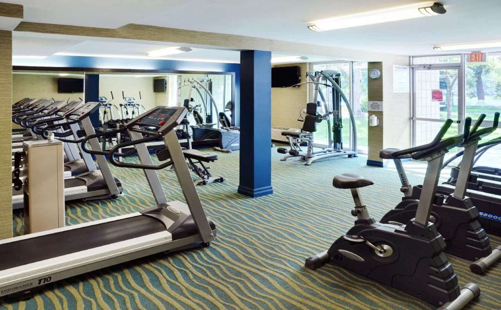 Four Points by Sheraton Point Edward Sarnia