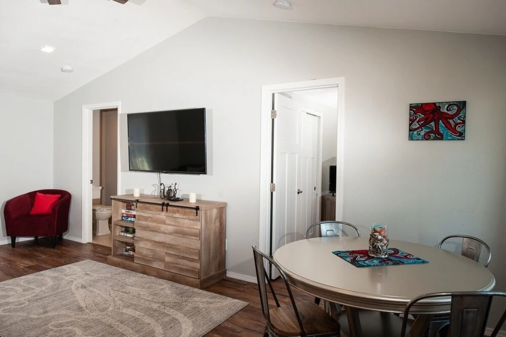 Octopus House 2 Bedroom Cottage