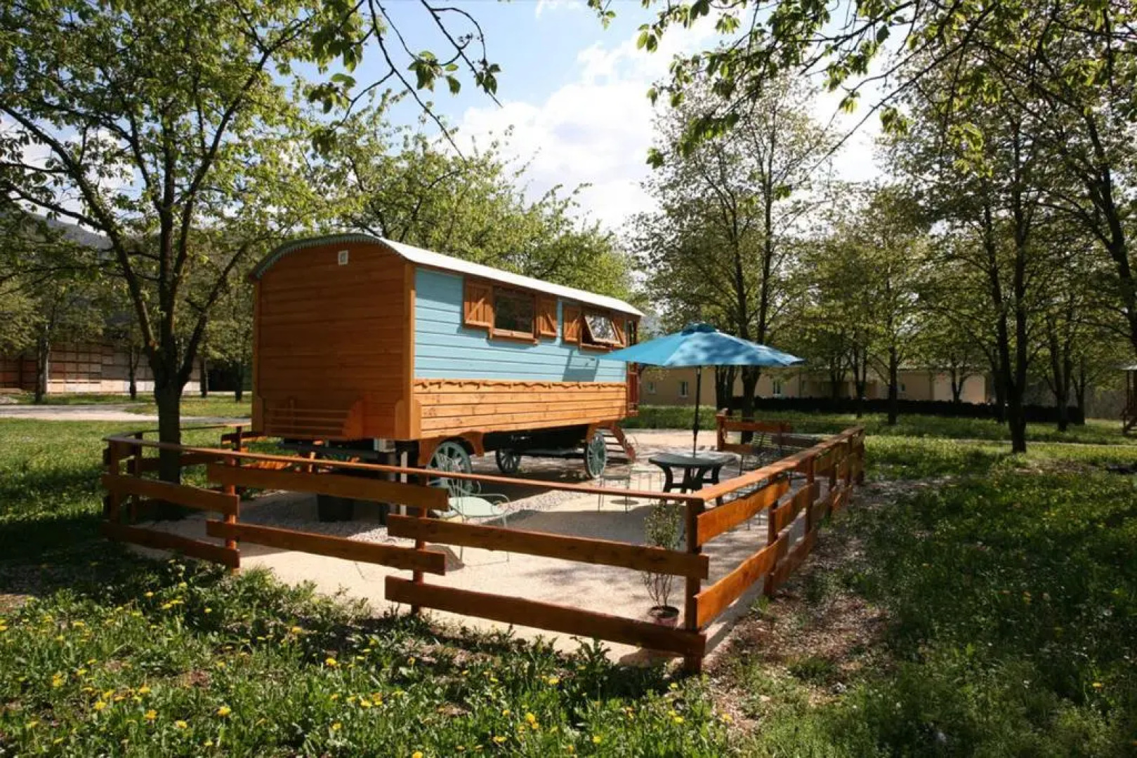 Roulottes au pied du Vercors