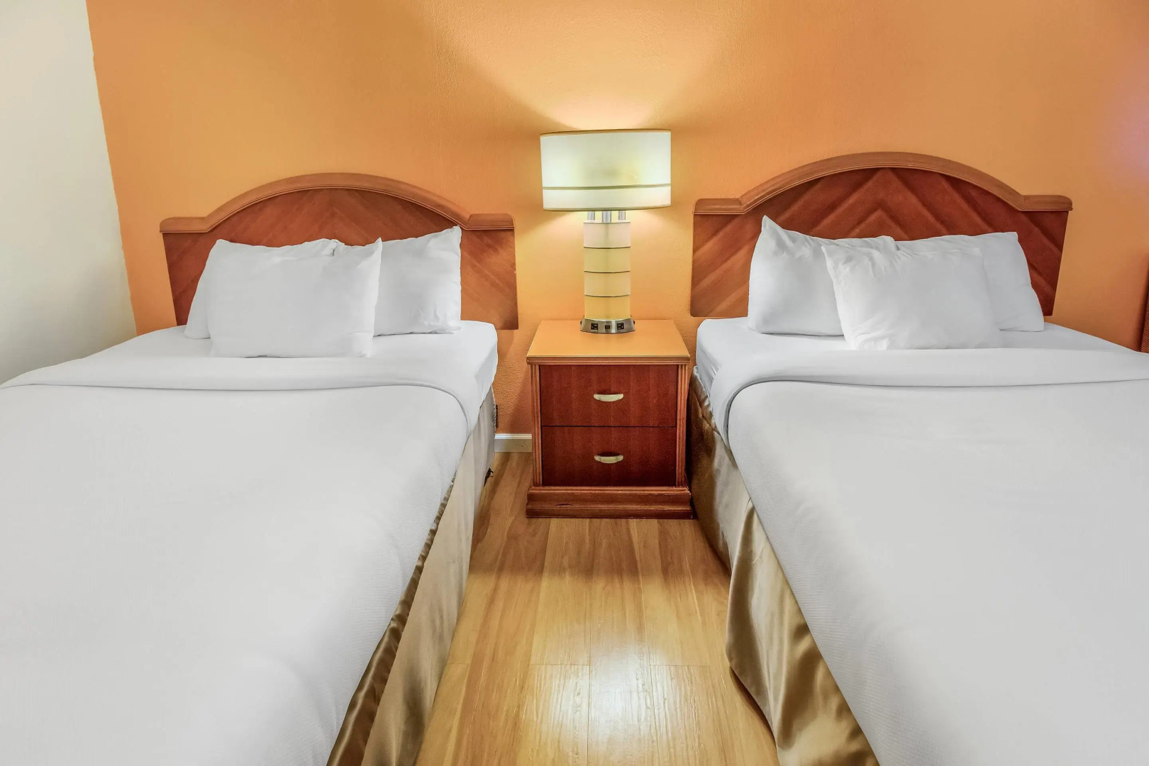 Econo Lodge Alliance