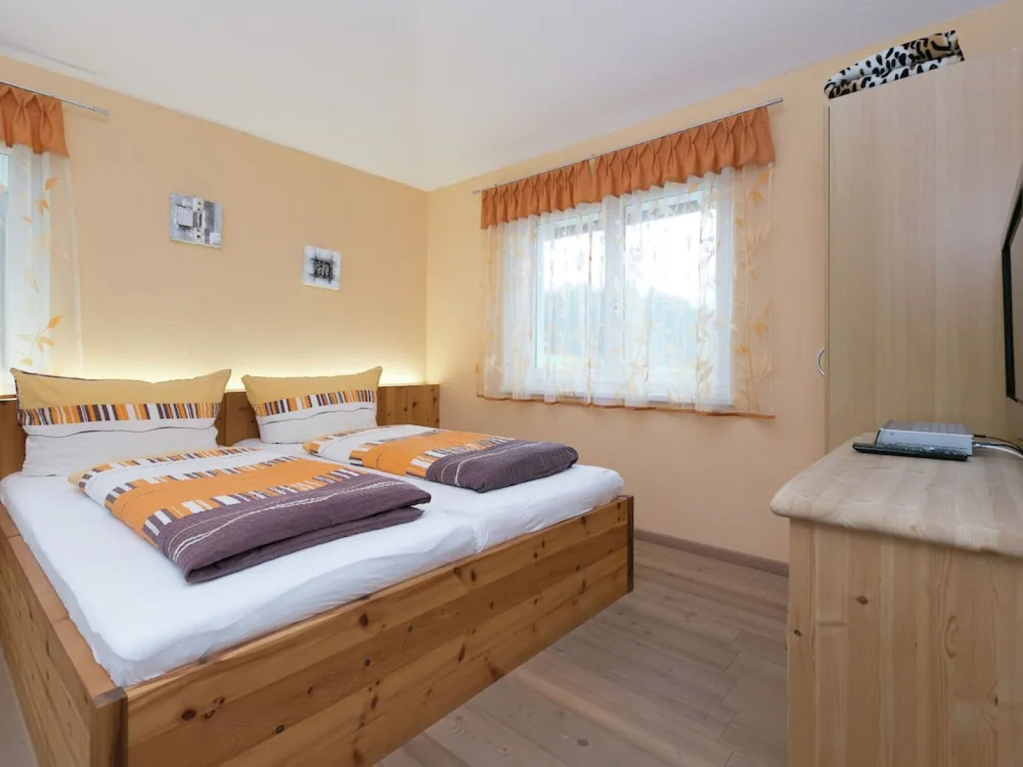 Rich Holiday Home with Sauna, Garden & Valley-Views in Itter