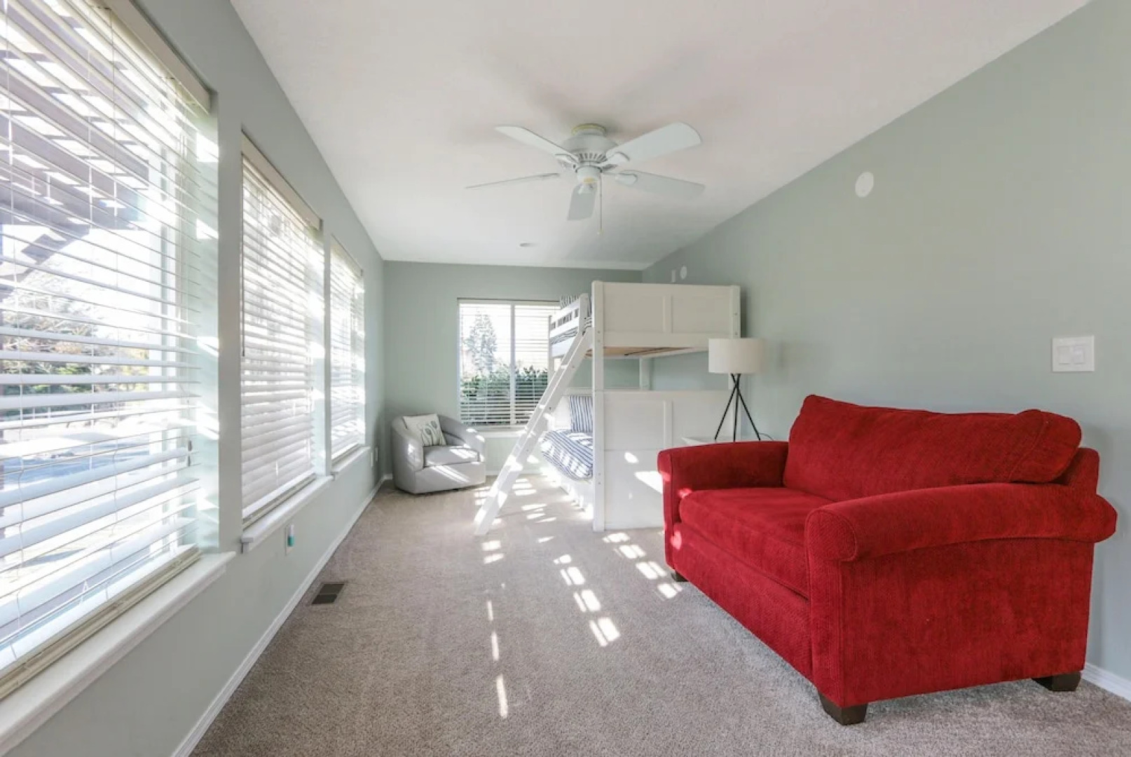 Quail On Sunset 4 Bedroom Home by RedAwning