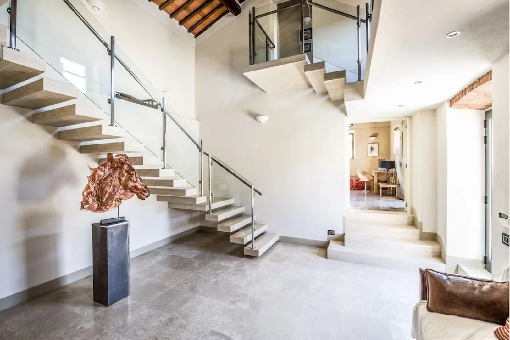 Le Pratola Luxury Villa