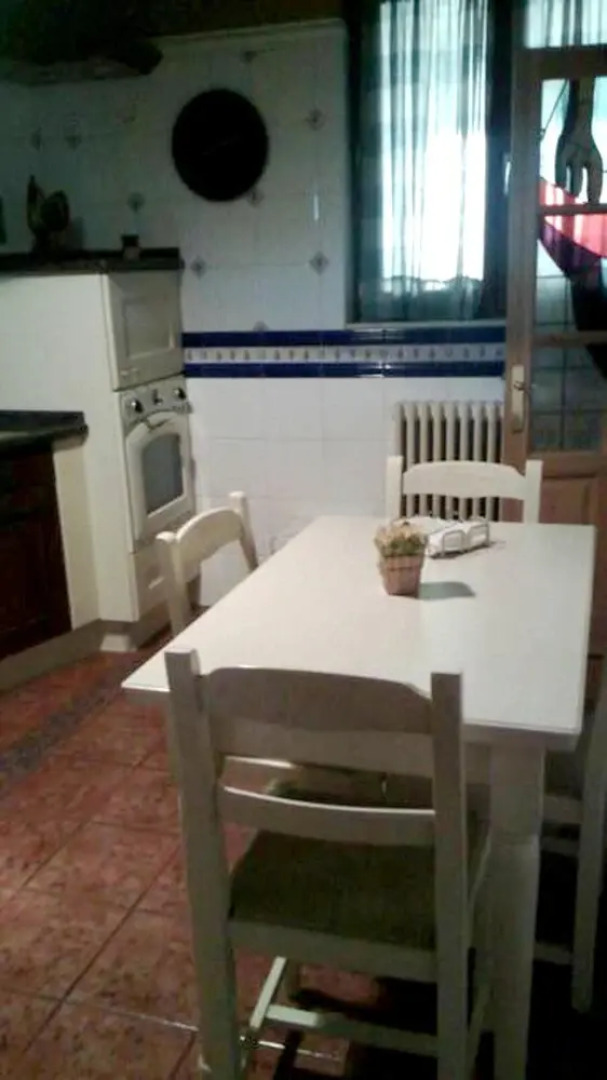 House With 4 Bedrooms in Ribaseca, With Wonderful City View, Enclosed Garden and Wifi