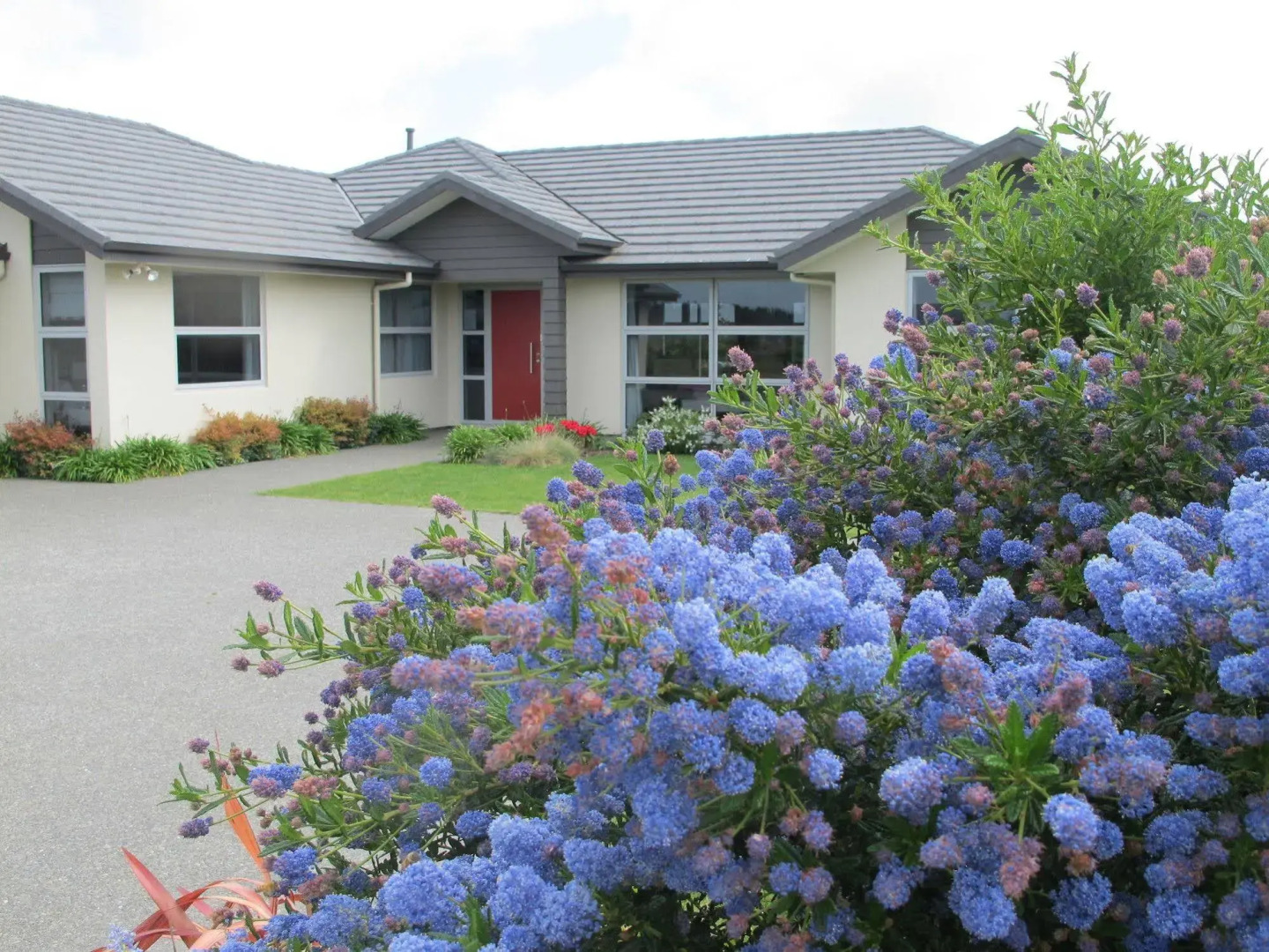 Halkett Grove Bed and Breakfast