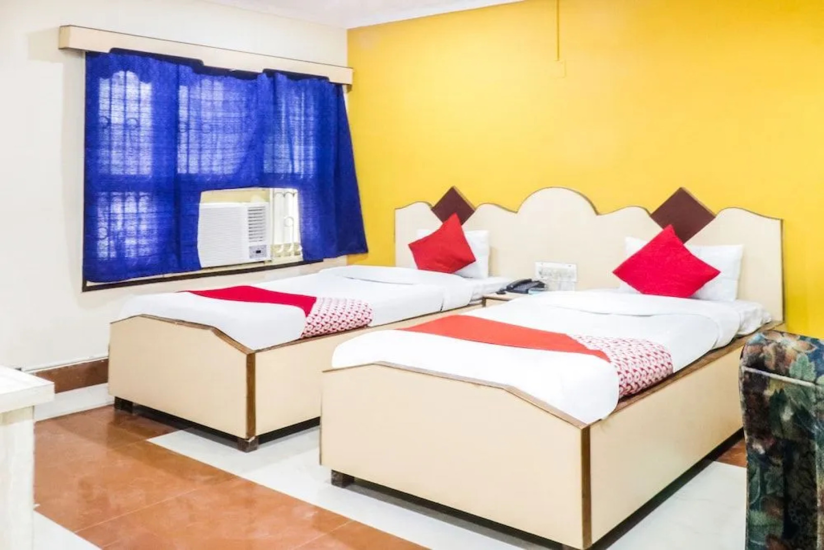OYO 38200 Hotel Goutam Vihar