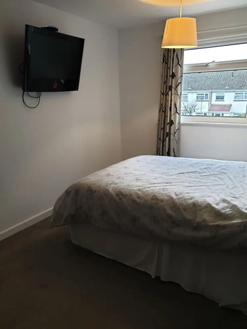 Corporate Large Modern 3 Bedroom House