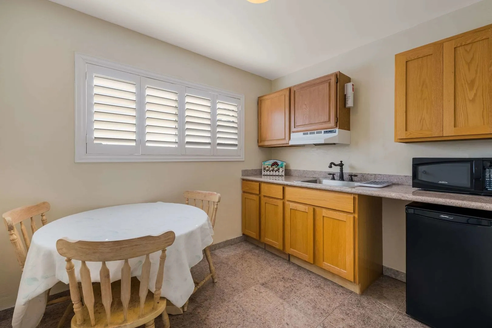 Clarion Collection Carmel Oaks Inn