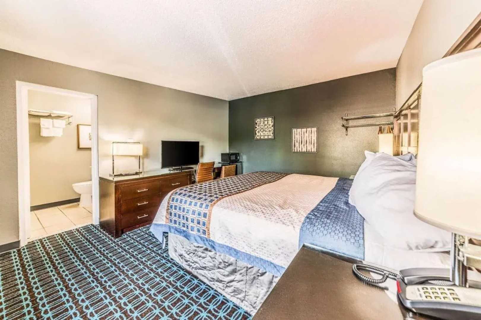 Knights Inn Montgomeryville