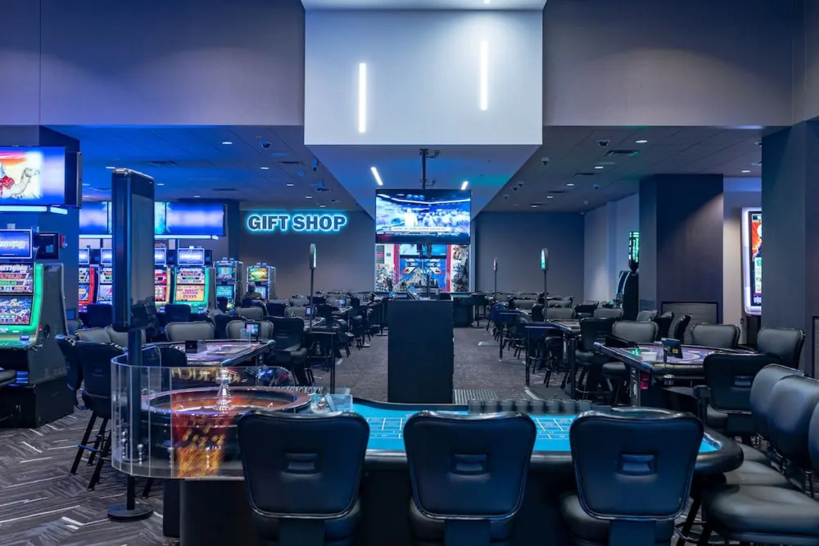 Royal River Casino and Hotel