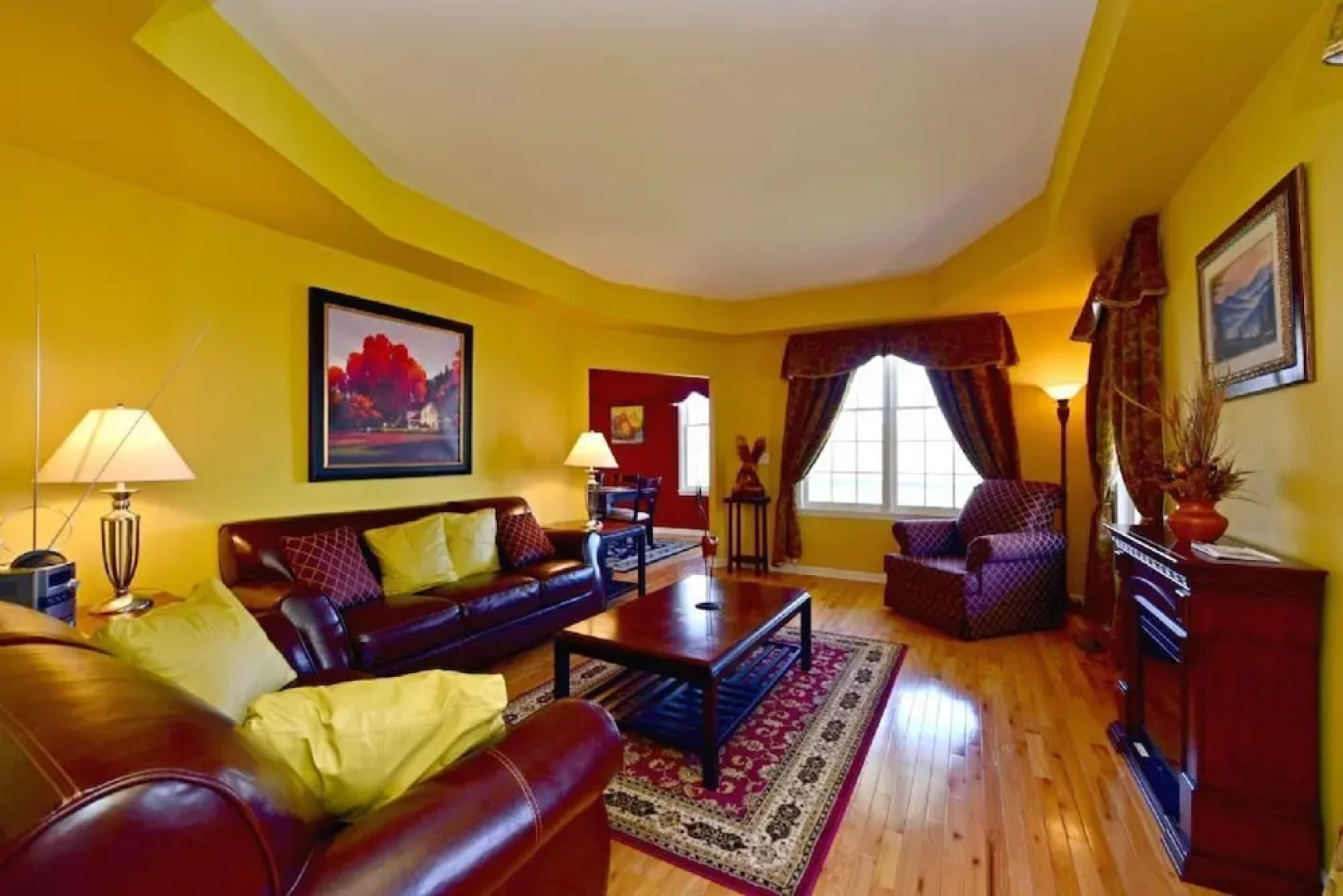 Forest Hill - 3 Br Home