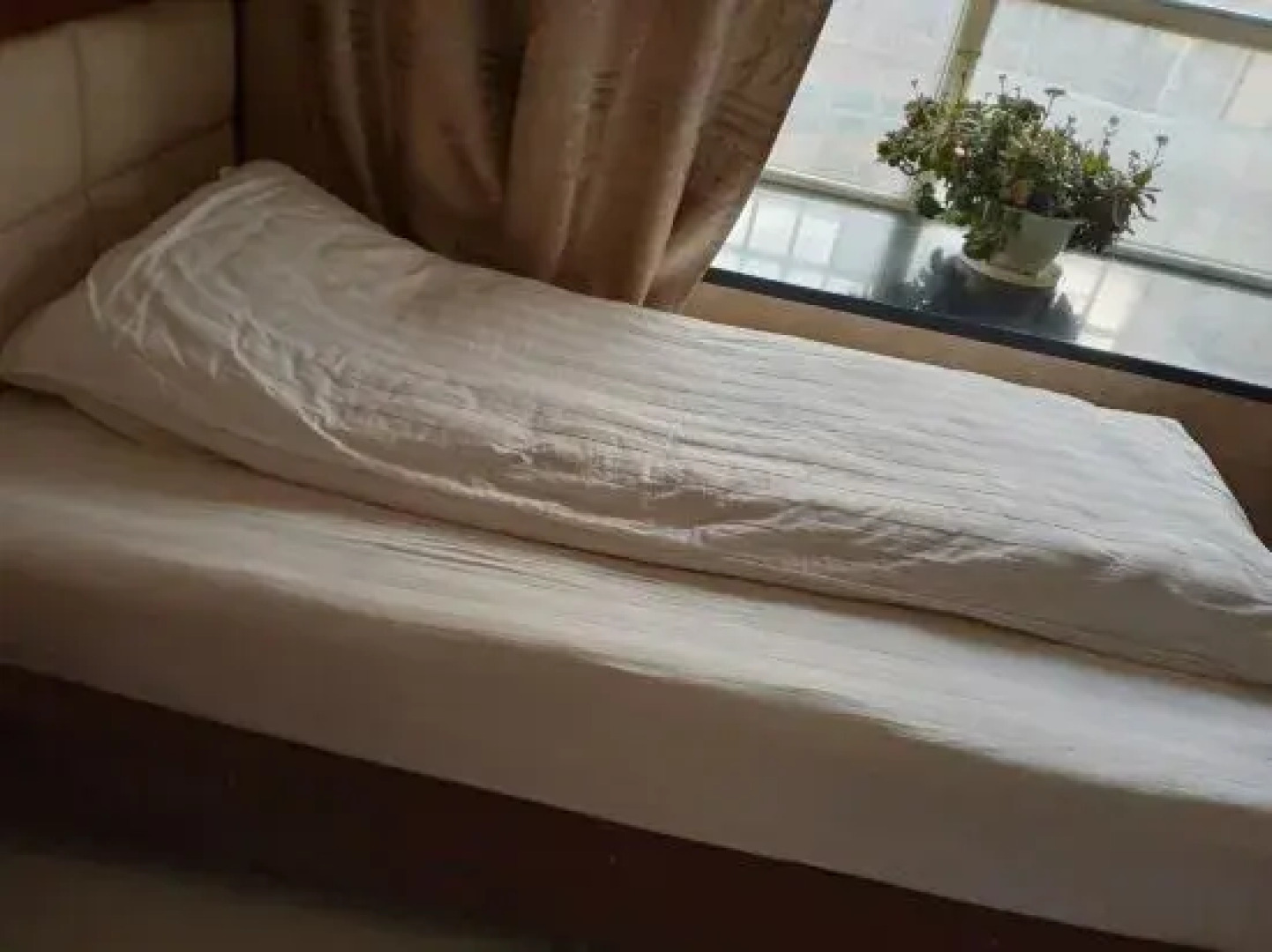 Luntai Bauhinia Hotel