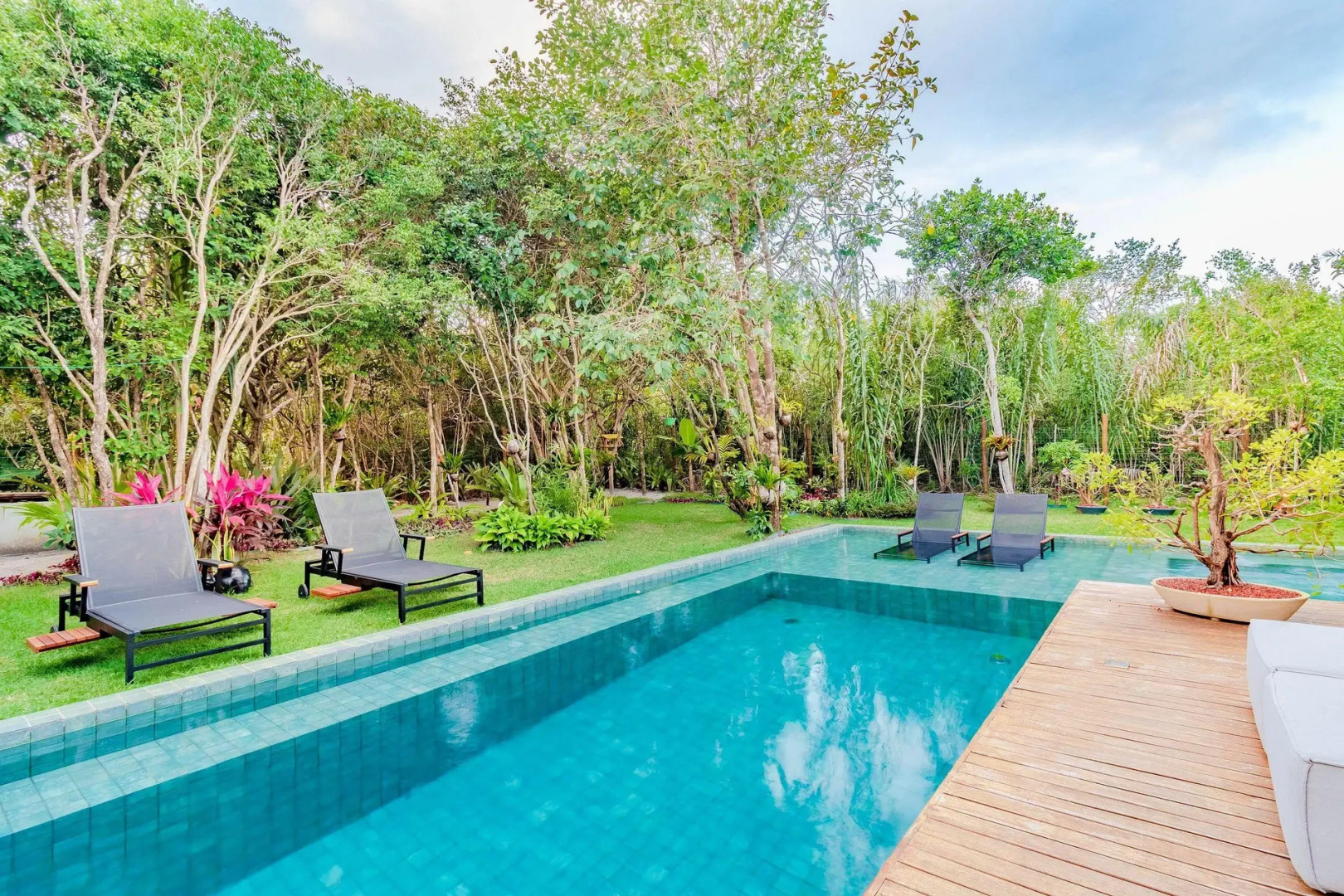 PF17 Casa Alto Padrão 5 Suítes, Chefe de Cozinha Inclusa - Praia do Forte