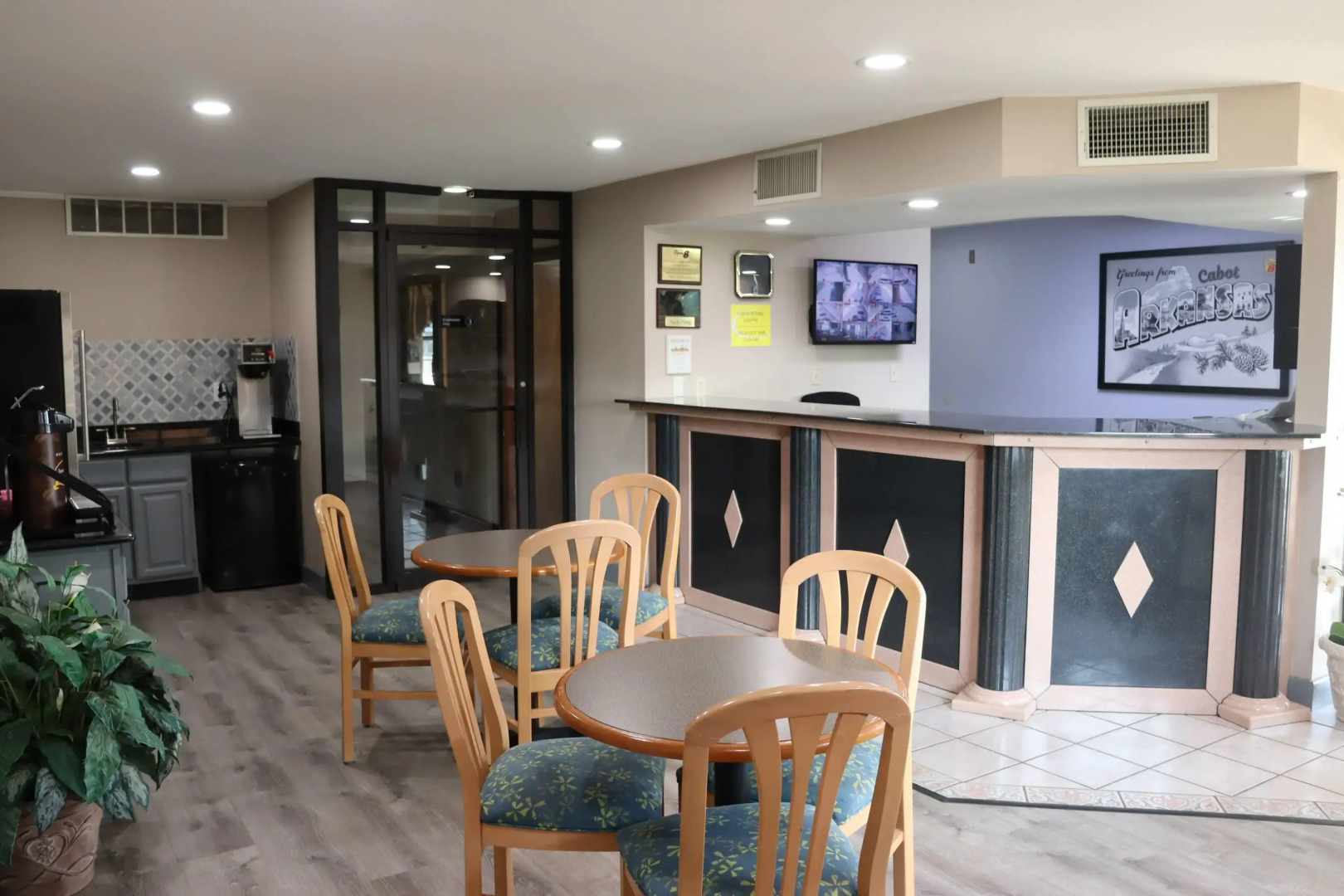 Super 8 by Wyndham Cabot