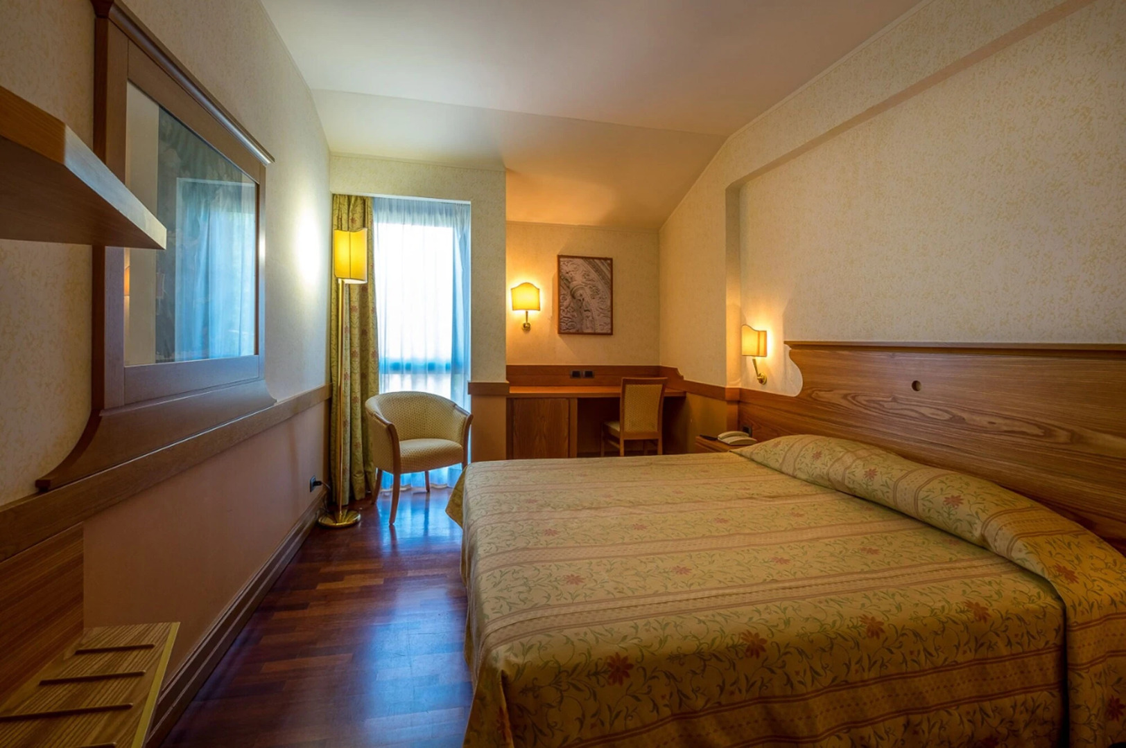 Отель BV Grand Hotel Assisi