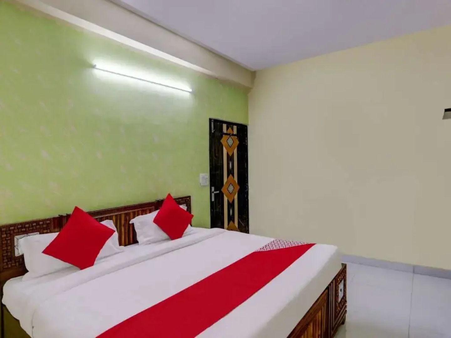 Oyo 75124 Hotel Rama Deluxe