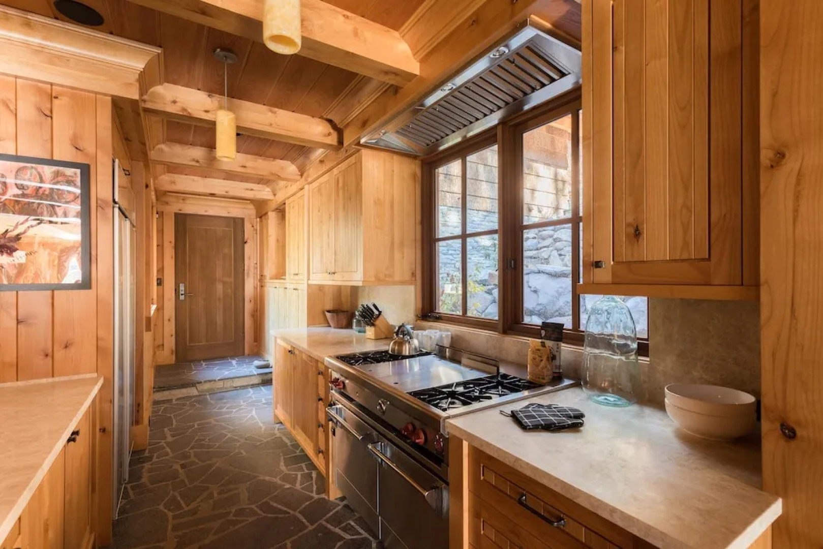 Hunter by AvantStay | Riverfront Cabin w/ Prvt Cottage | 10Mins from Squaw