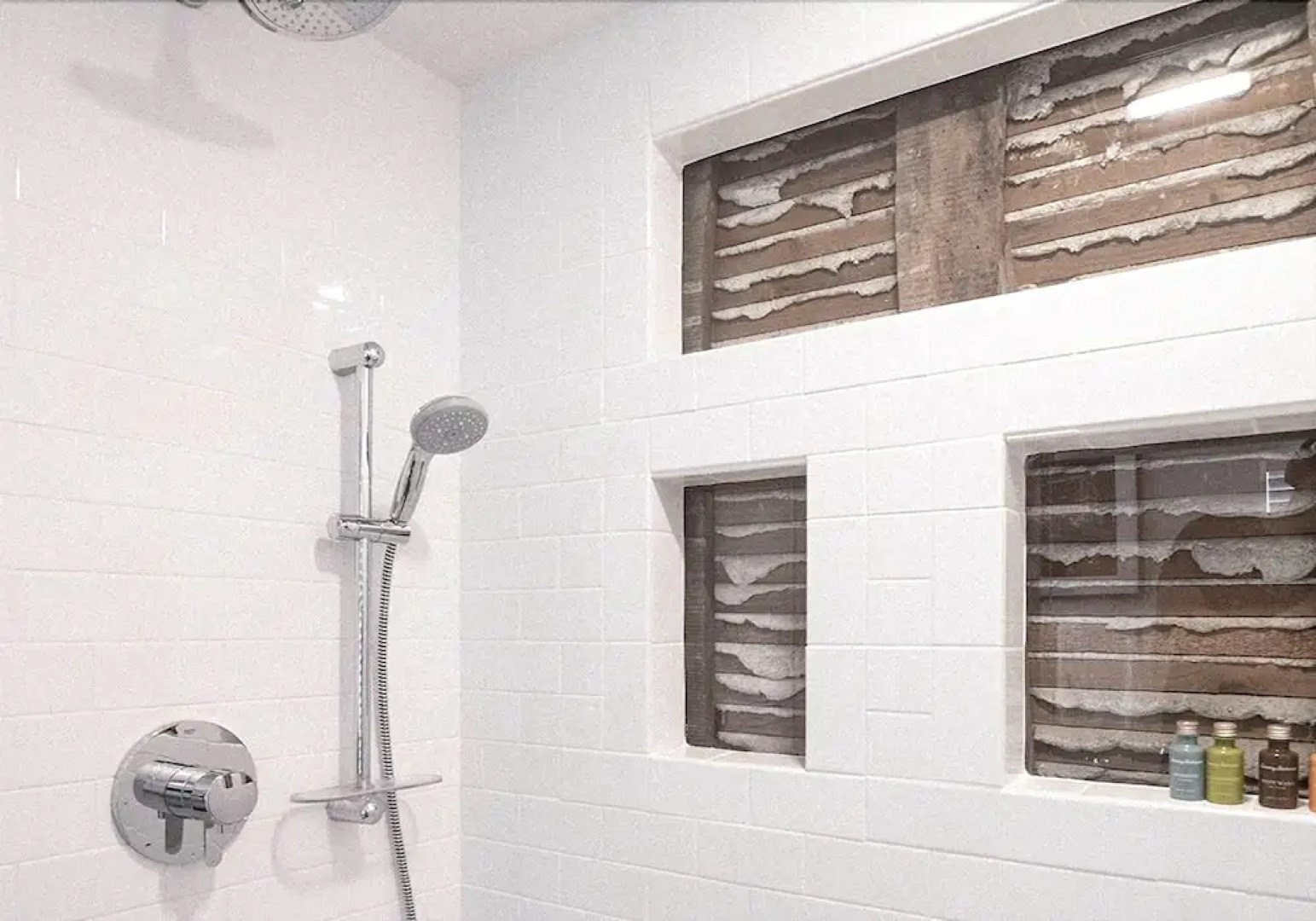 The Deacon & James Pharmacy B&B