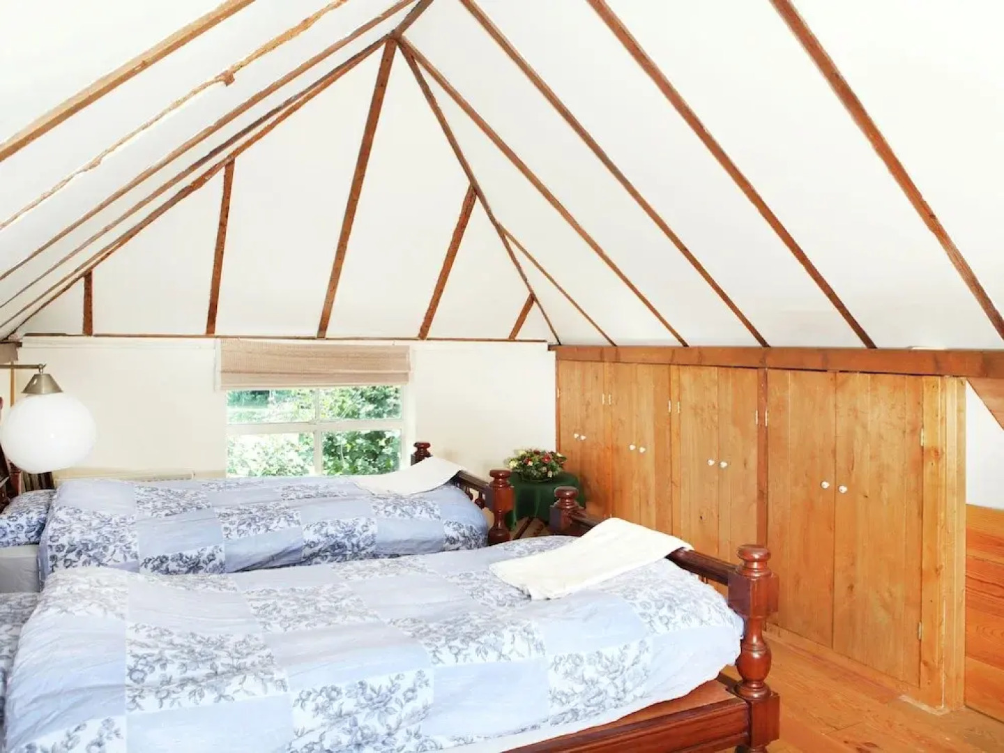 Situated in the Foreland Country Side This Detached Home