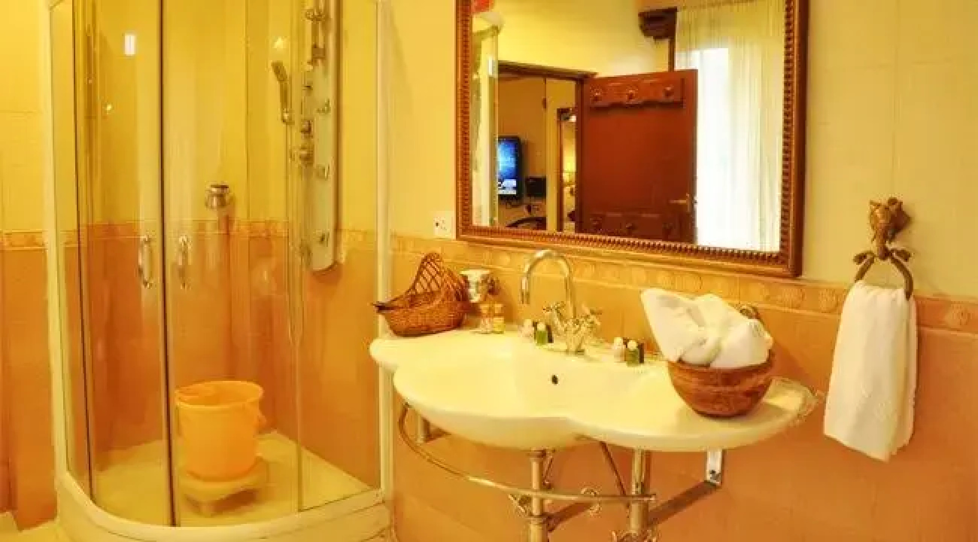 Aalankrita Resort And Convention