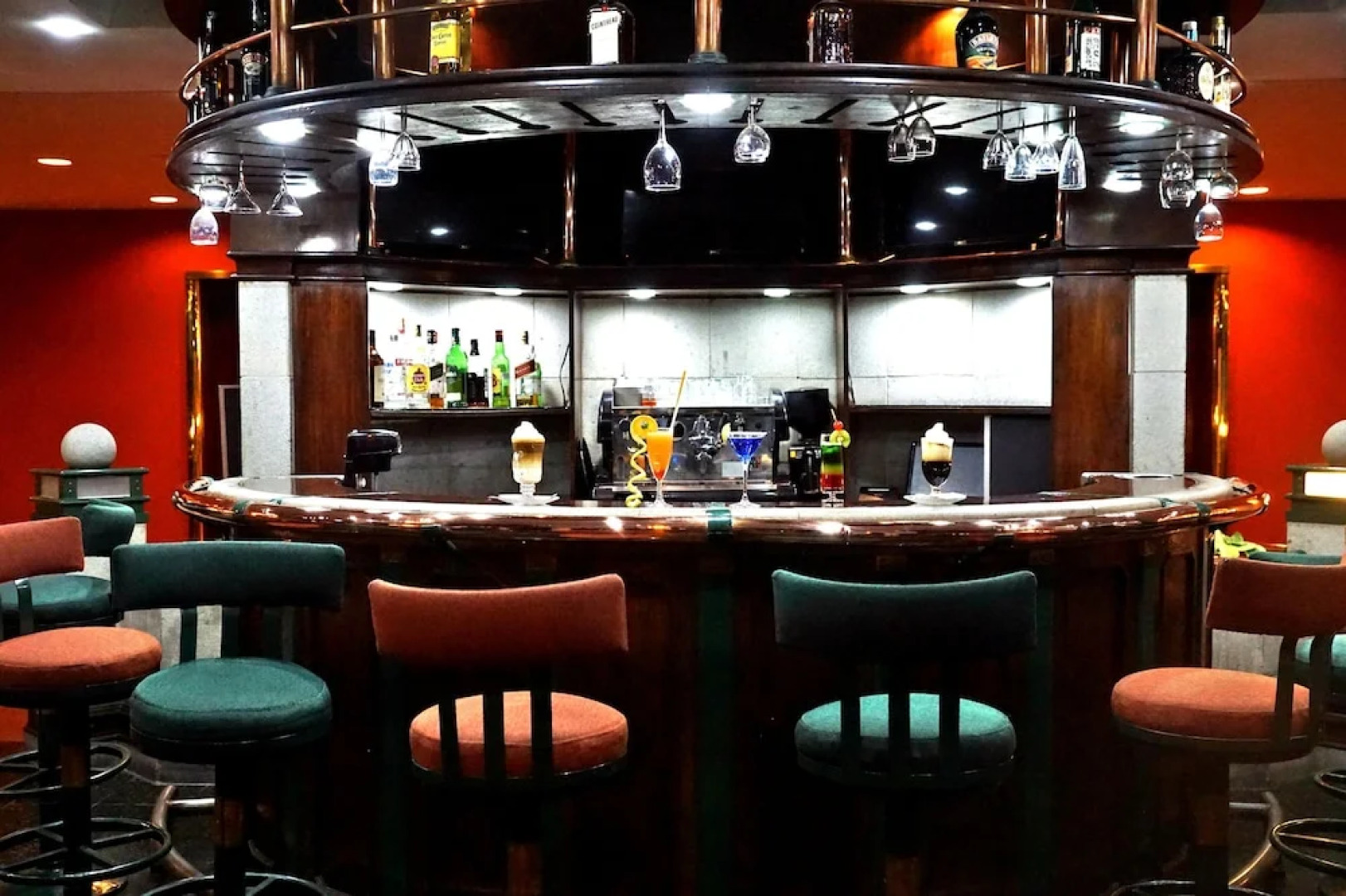 Real Plaza Hotel & Convention Center