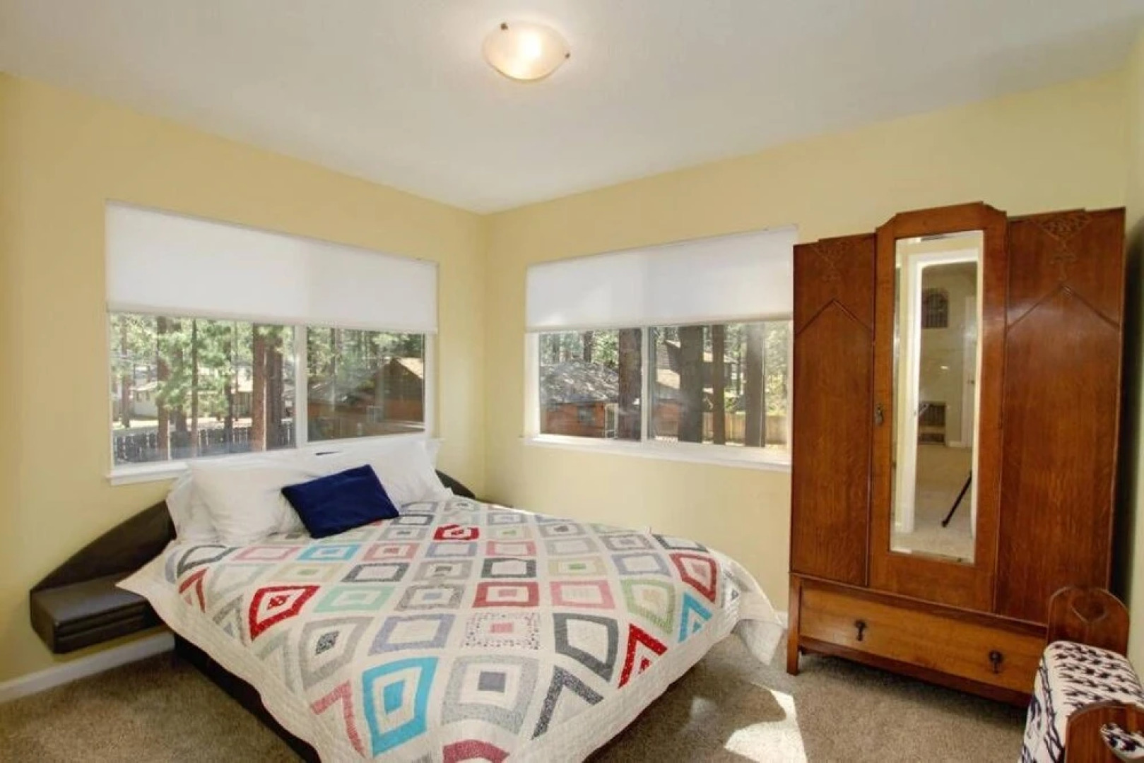 Ormsby House 1489O 4 Bedroom Home by RedAwning