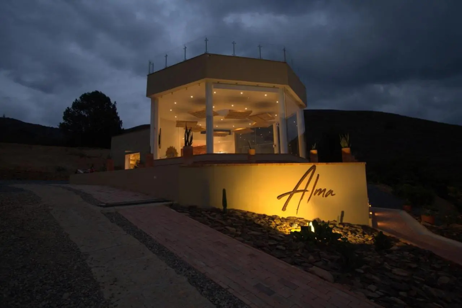 Hotel Alma