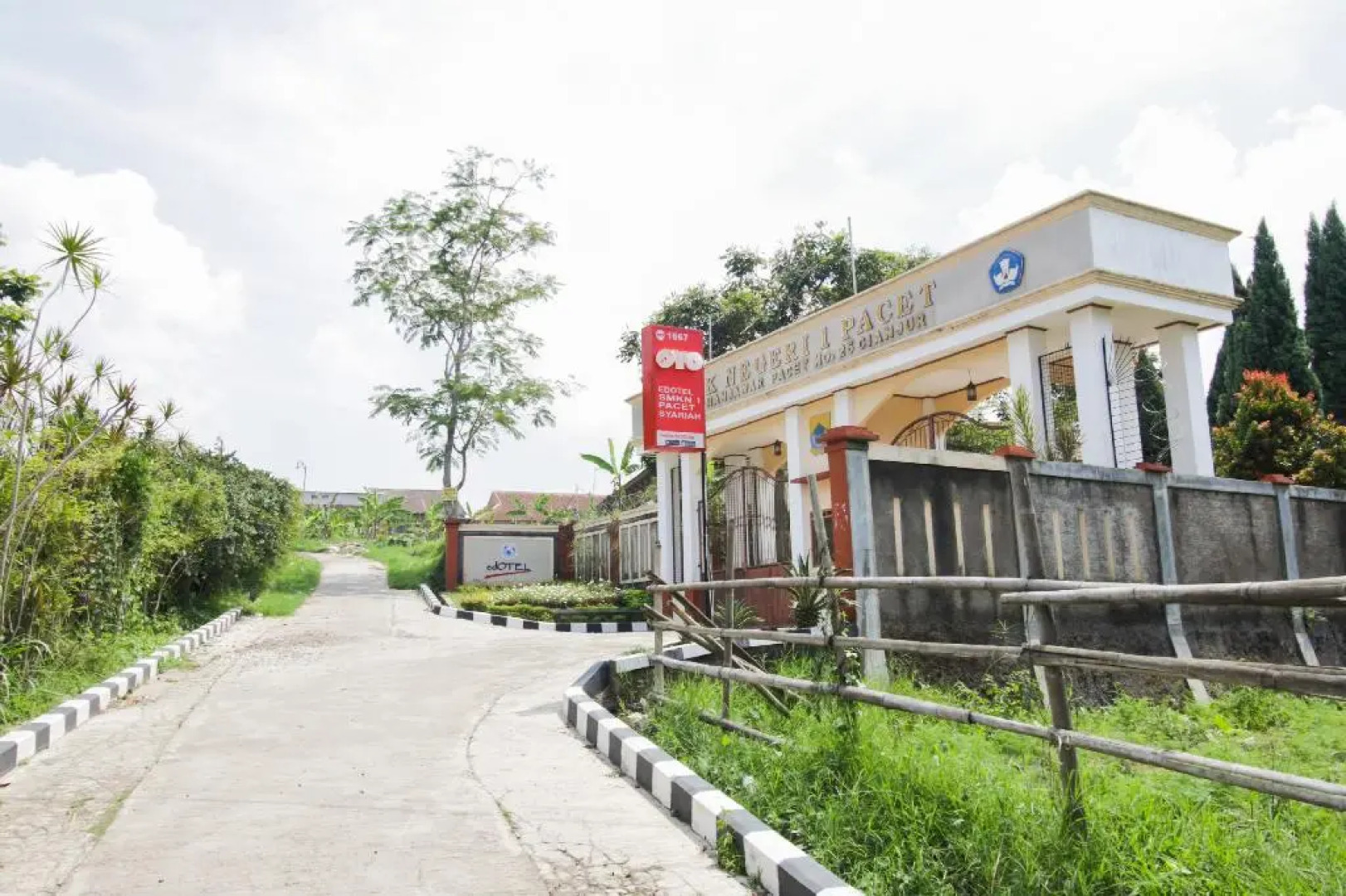OYO 1667 Edotel Smkn 1 Pacet Syariah
