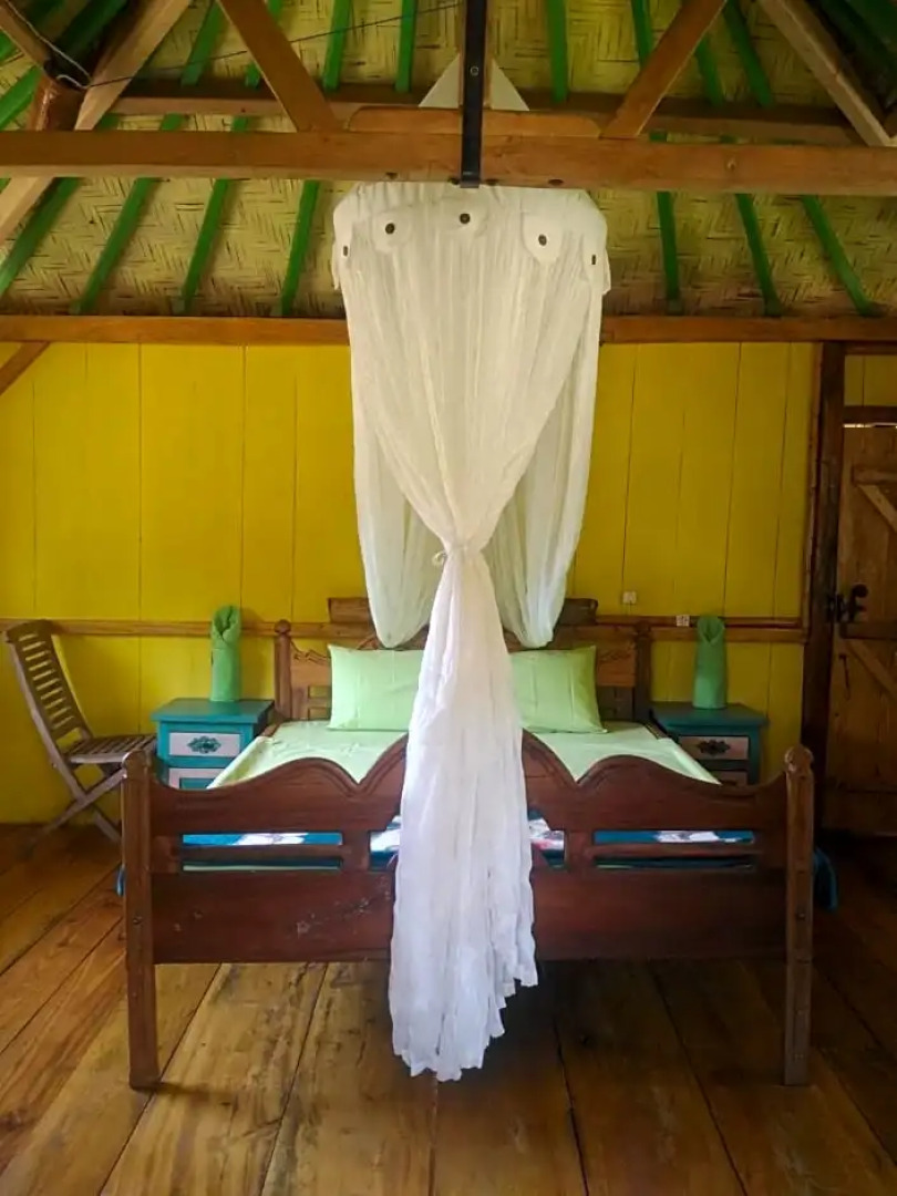 4 Pohon - Les 4 Arbres