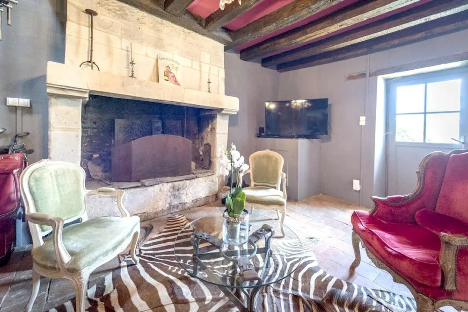 House With 2 Bedrooms in Gennes Val de Loire , With Enclosed Garden and Wifi