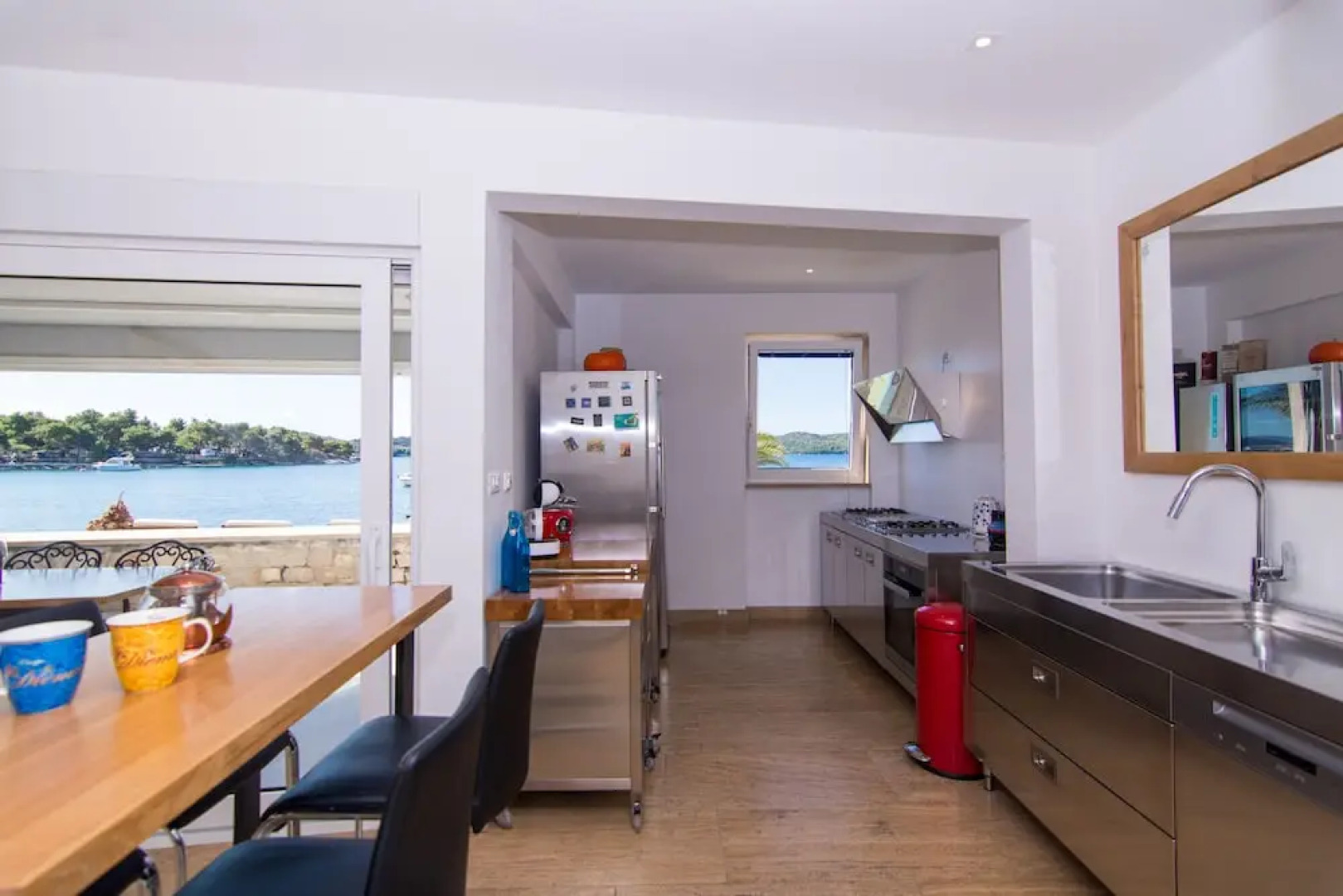 Livingstone Beach House