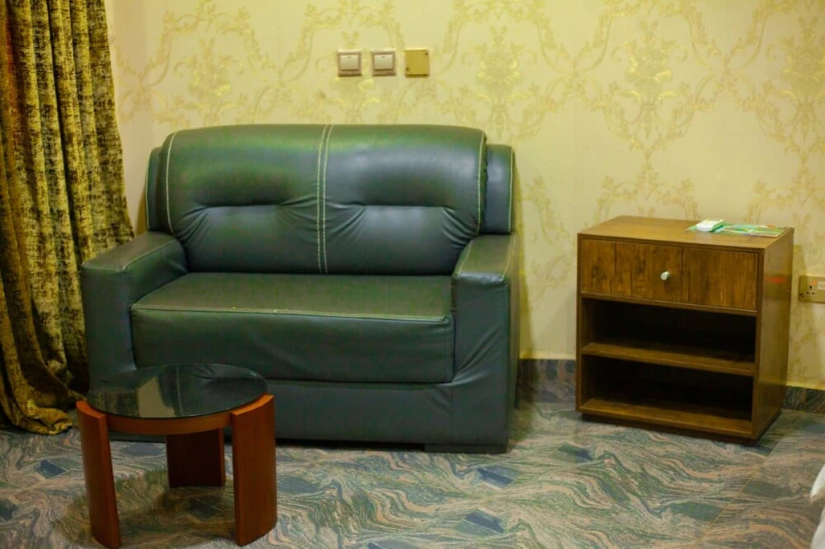 Ronkibog Crystal Hotel & Suites