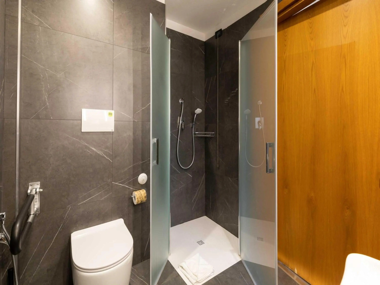 Отель B&B Hotel Roma Tuscolana San Giovanni