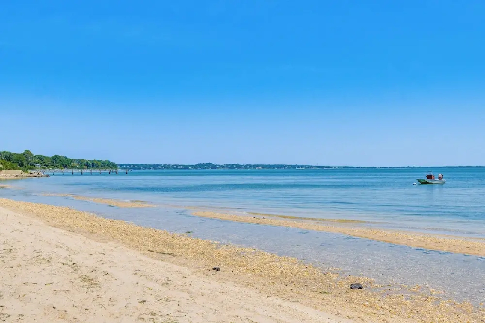 Distinctive Hamptons Home w/ Pool Near Bay, Ocean