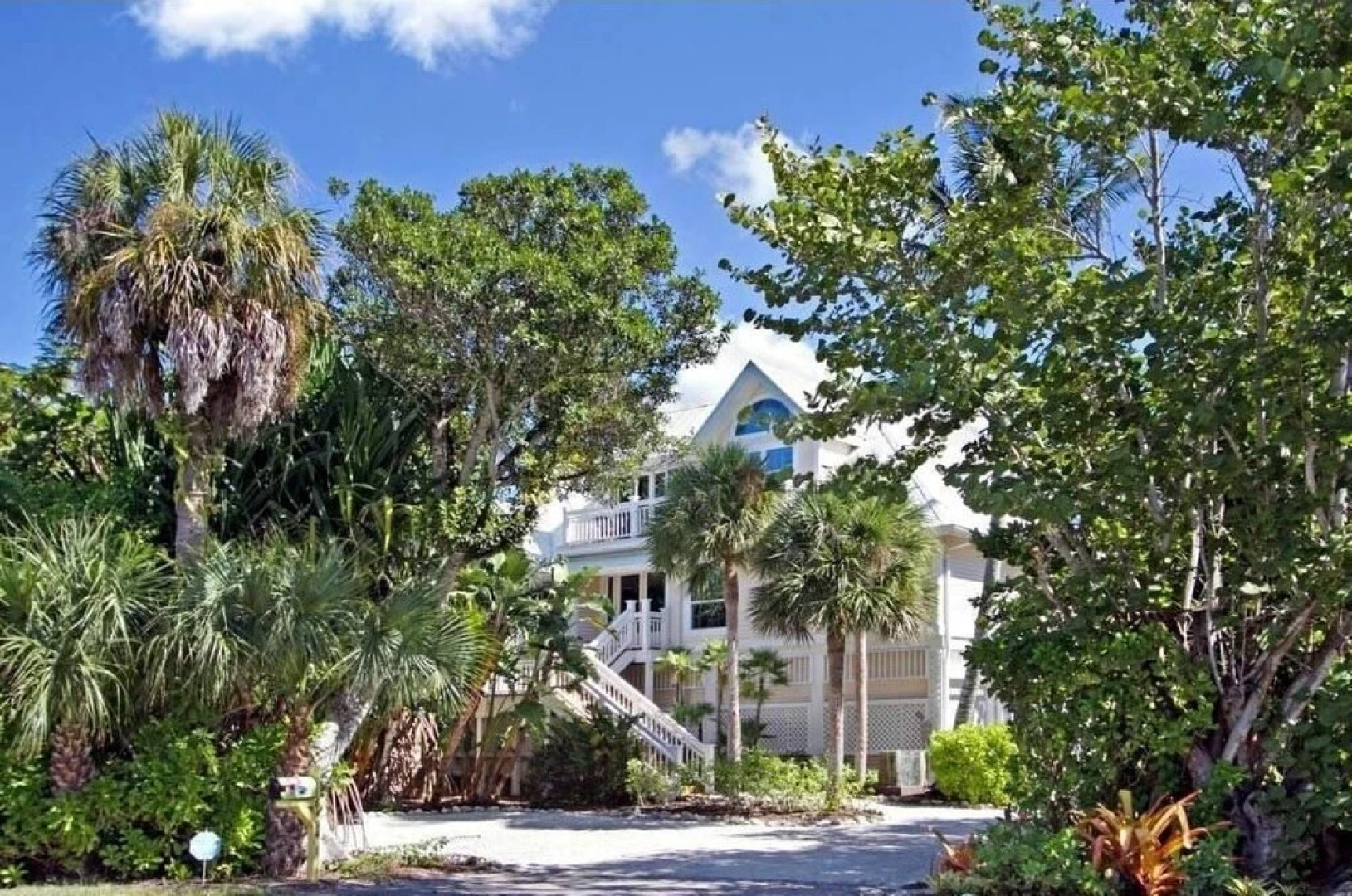 Bonita Vista- $800 Off The The Month Of March 3 Bedroom Home