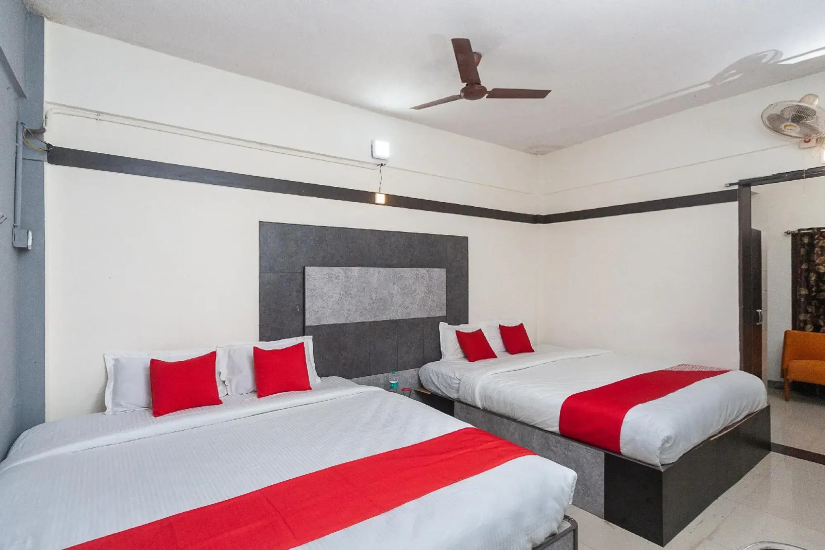 Royal Mughal by OYO Rooms