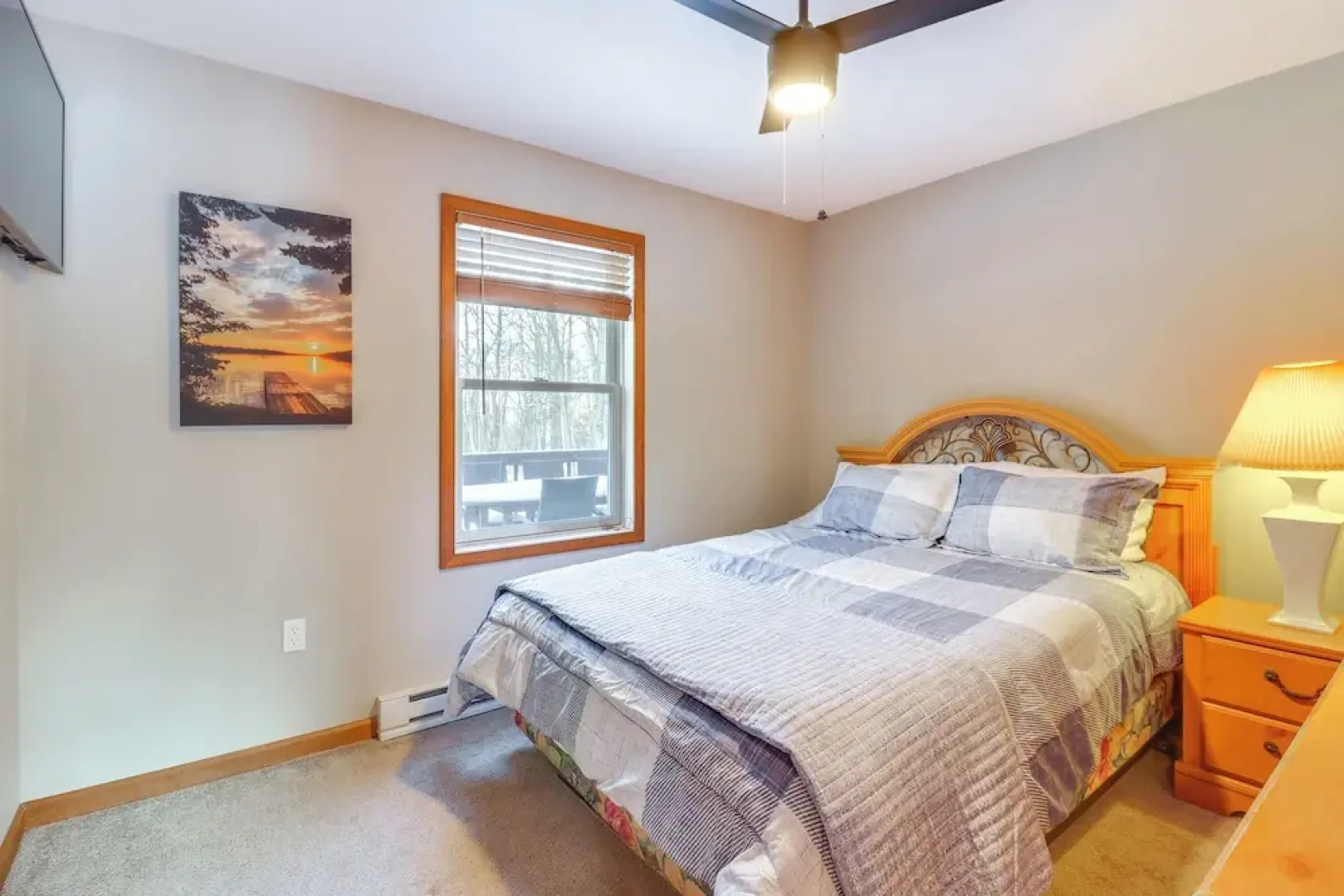 7 Mi to Big Boulder Mtn: Poconos Chalet w/ Hot Tub