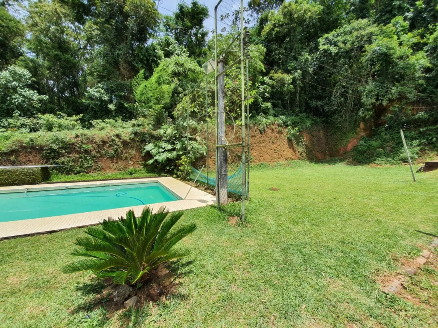 Pineapples Frib174 Country House for 20 pax